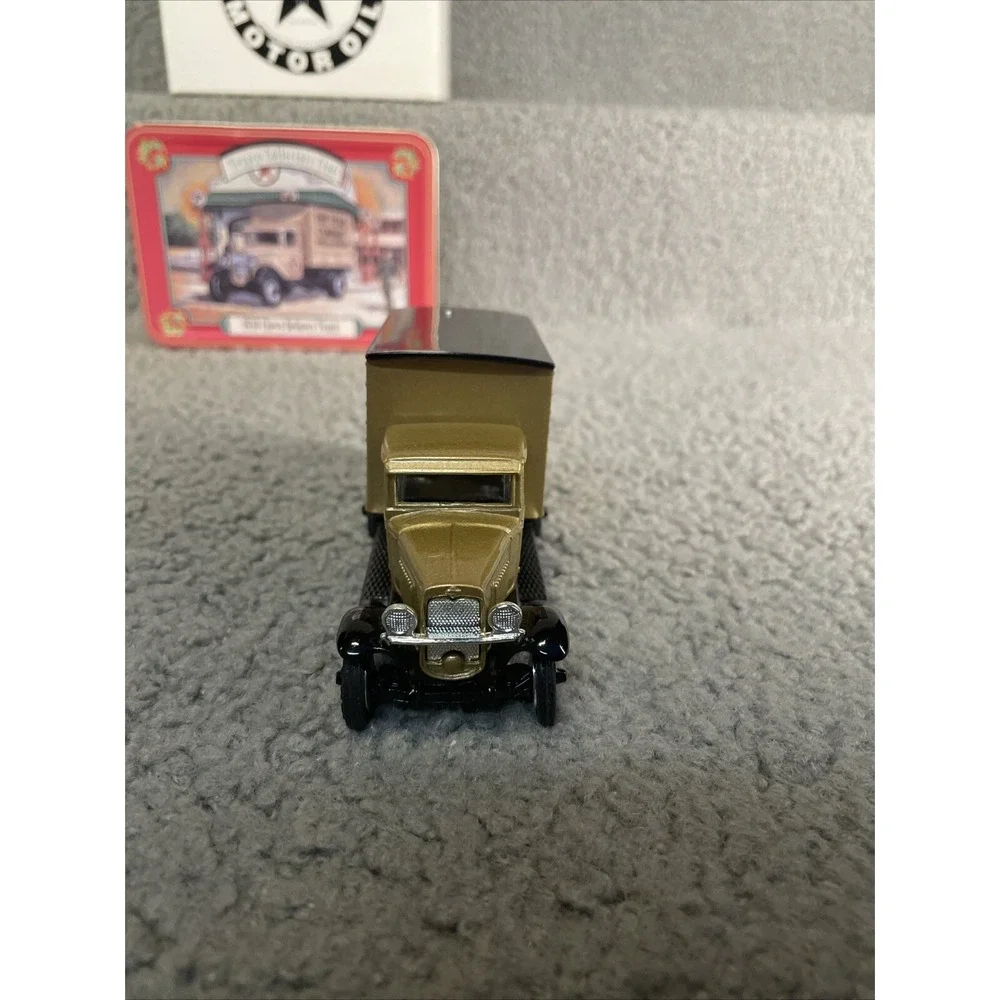 Ertl   Texaco Collectors Club 1930 Delivery‎ Truck